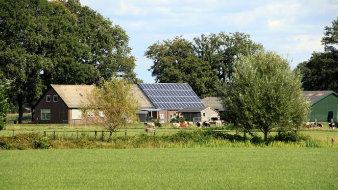 PV installation in Loenen - ©ECL